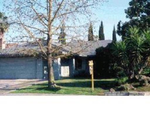 2390 Fay Dr