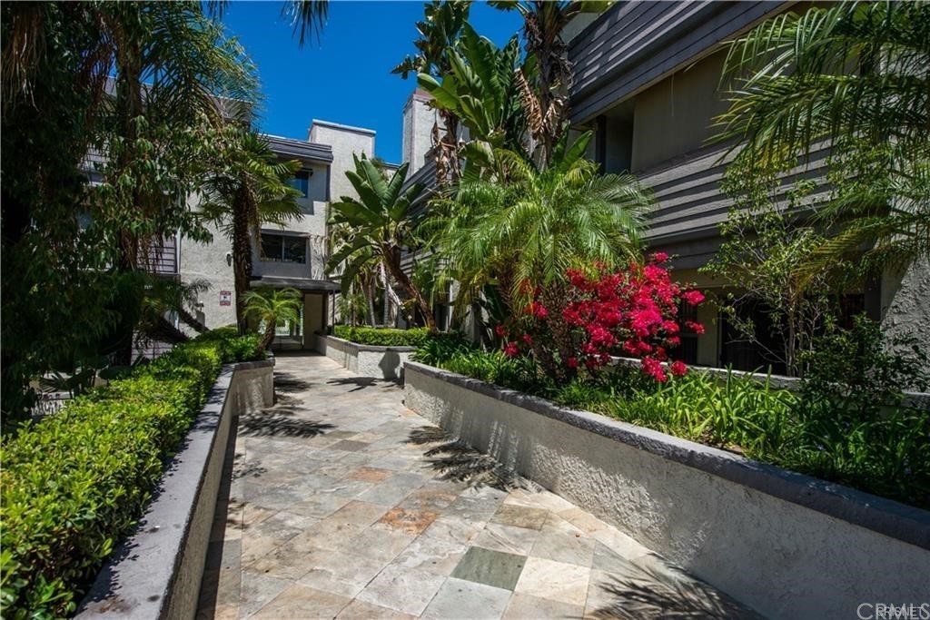 20253 Keswick St 331, CA 91306 MLS DW22108339 Redfin
