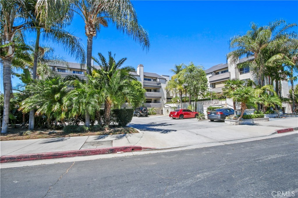 20253 Keswick St 208, CA 91306 MLS DW23138353 Redfin