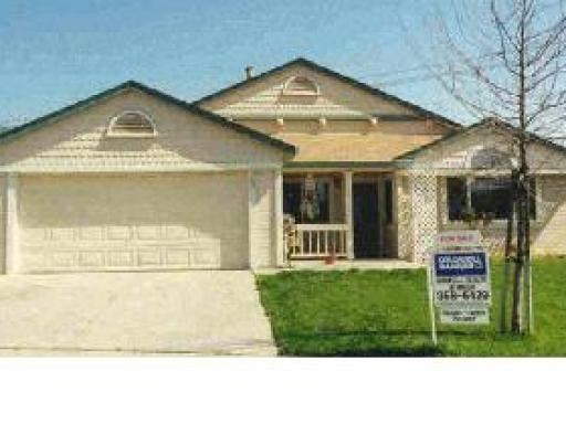 757 Oakwood Ct