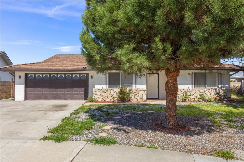 2348 Los Altos Cir, Hemet, CA 92545 | MLS# SW24049404 | Redfin