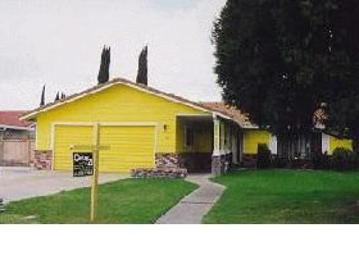 2075 Fay Dr