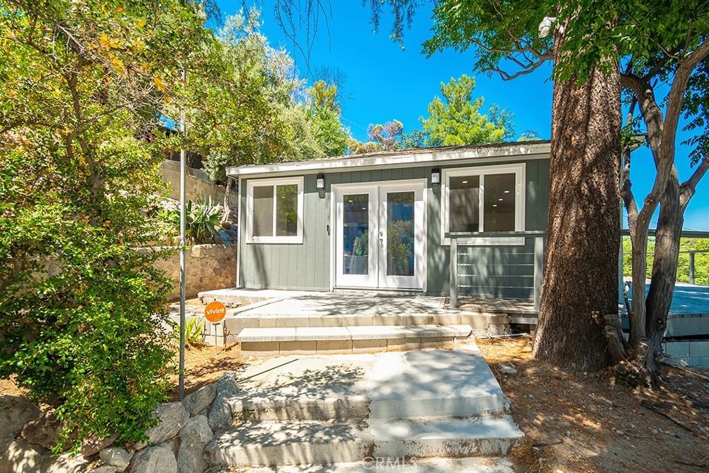 10228 Sunland Blvd, Sunland, CA 91040 | MLS# SR23127443 | Redfin