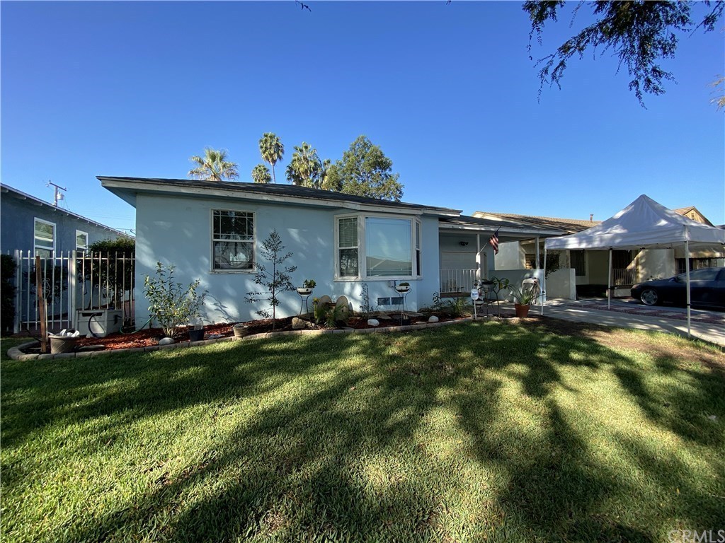 13213 Mckinley Ave, Los Angeles, CA 90059 | Redfin