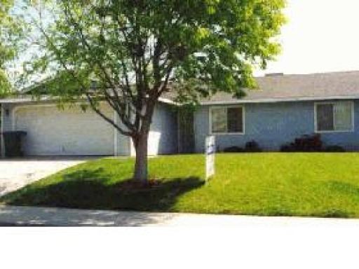 1076 Constitution Ct