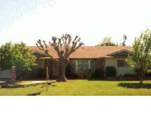 2832 McCombs Dr