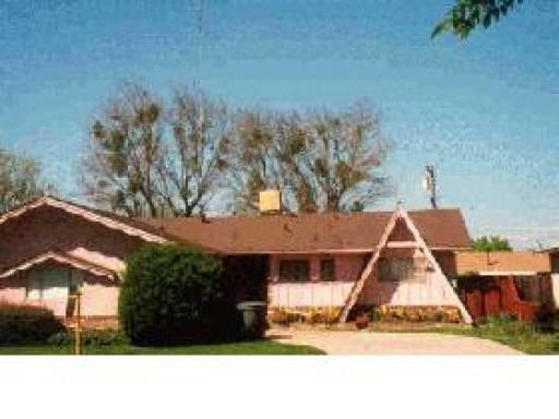 1077 Sydney Ln