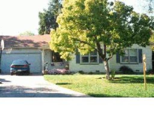 2317 Circle Dr