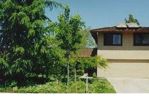 2027 Olive Ave