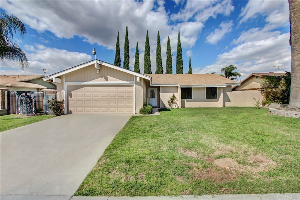 18200 Mindanao St, Bloomington, CA 92316 | MLS# CV18066552 | Redfin