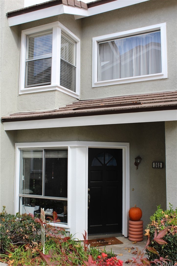 sandtex light grey house