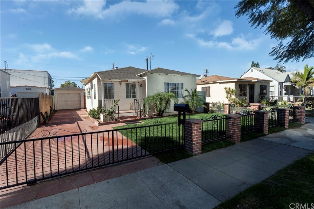 Modern Apartment For Rent In Long Beach Ca 90810 for Small Space