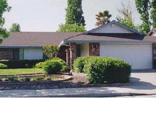 2374 Crestview Dr