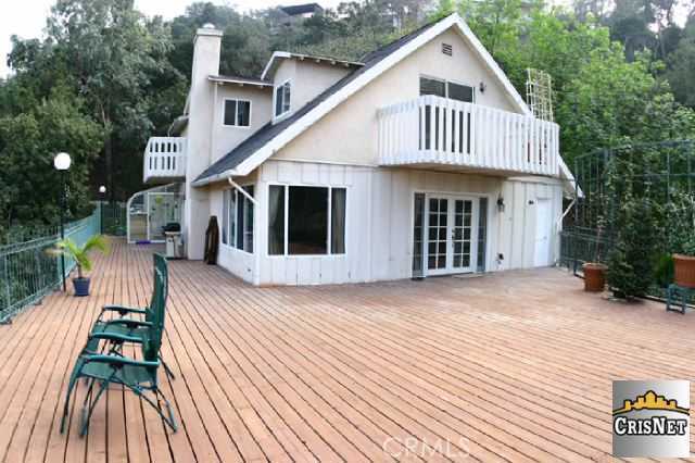 12711 HACIENDA Dr, Studio City, CA 91604