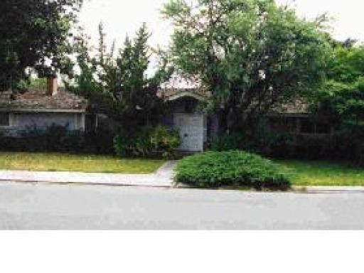 2866 Bedford Dr