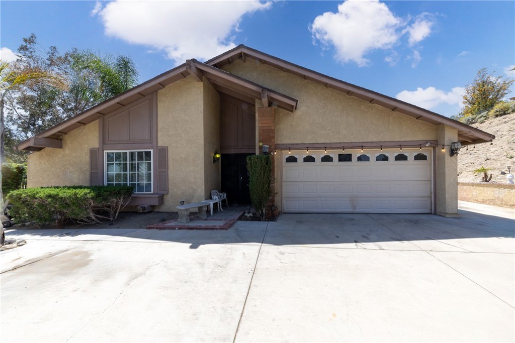 5905 Winncliff Dr, Jurupa Valley, CA 92509 | Redfin