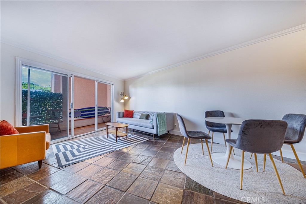 2025 4th St Unit 206A, Santa Monica, CA 90405  MLS# AR24012659  Redfin