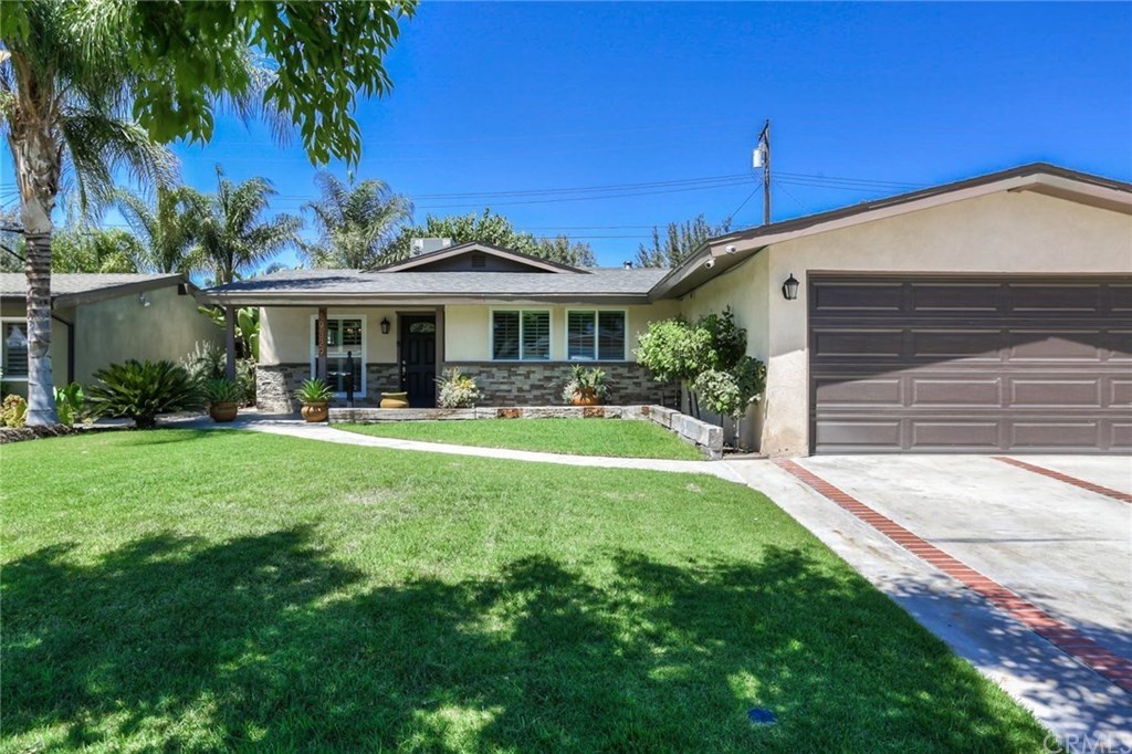 19329 Cedarcreek St, Canyon Country, CA 91351 | MLS# OC19182678 | Redfin