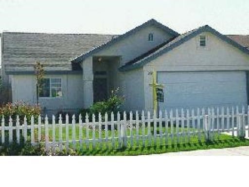 2404 Whipplewood
