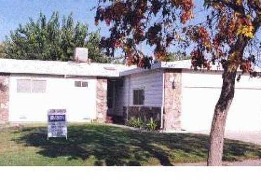 687 Village Circle Dr