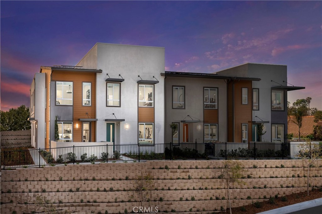 1017 Logan Ln Vista CA 92081 MLS# OC24132719 Redfin 1017 Logan Ln Vista CA 92081 MLS# OC24132719 Redfin