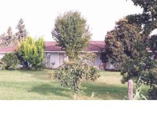 2200 Quinley Ave
