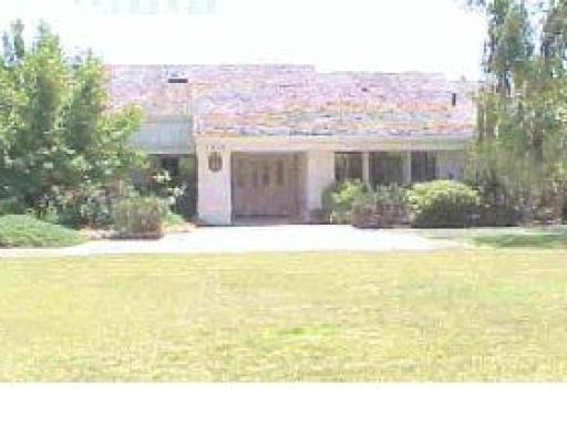 2820 Olive Ave