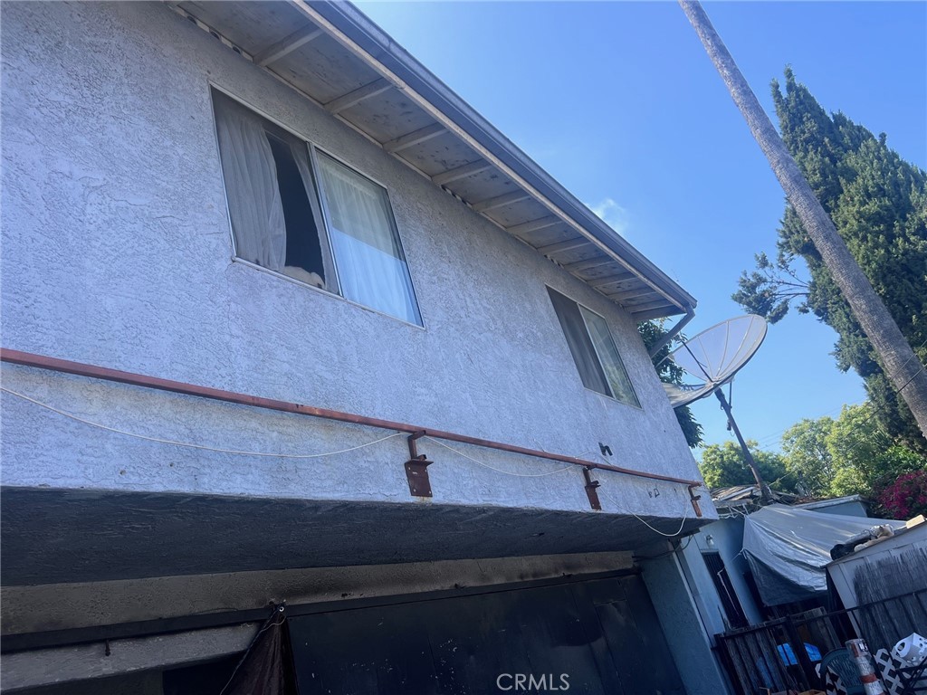 1444 E 60th St, Los Angeles, CA 90001 | Redfin