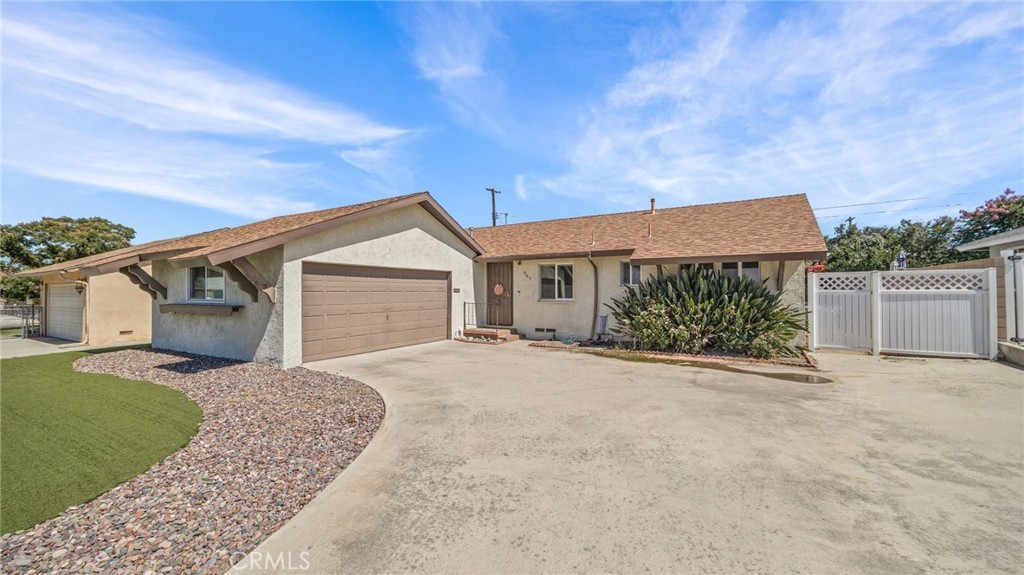 907 Thomas Ave, Redlands, CA 92374 | Redfin
