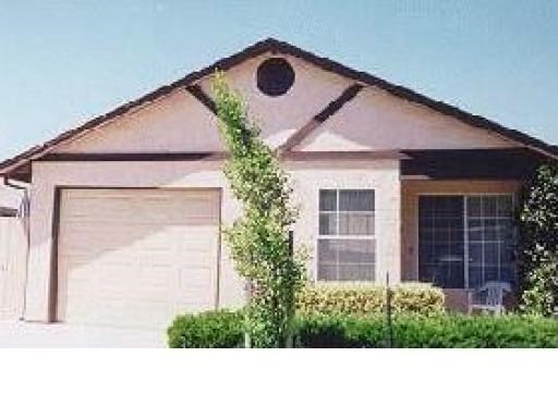 1521 Vine Cir
