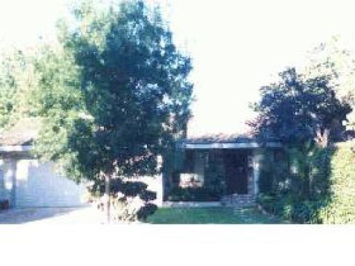 3290 Cherokee Ave