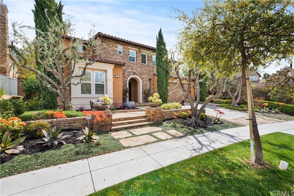 12 Becker Dr, Ladera Ranch, CA 92694 | MLS# OC19075806 | Redfin