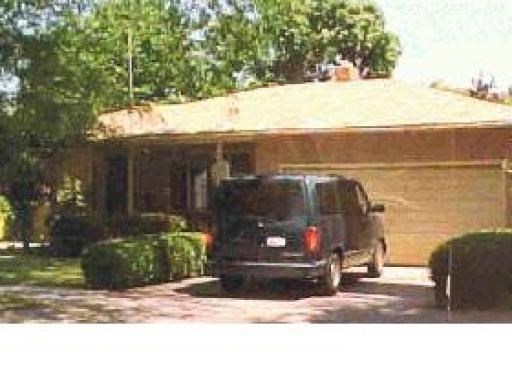 1125 Kensington Dr