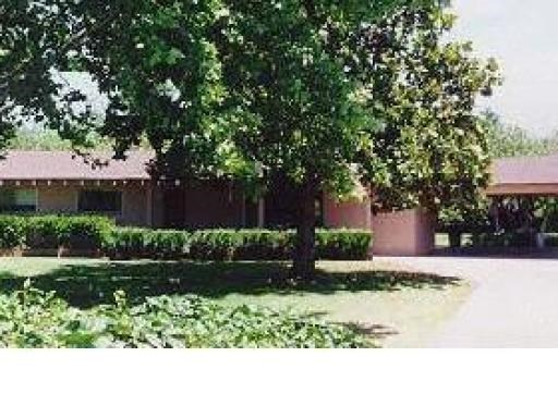 2350 Westwood Dr