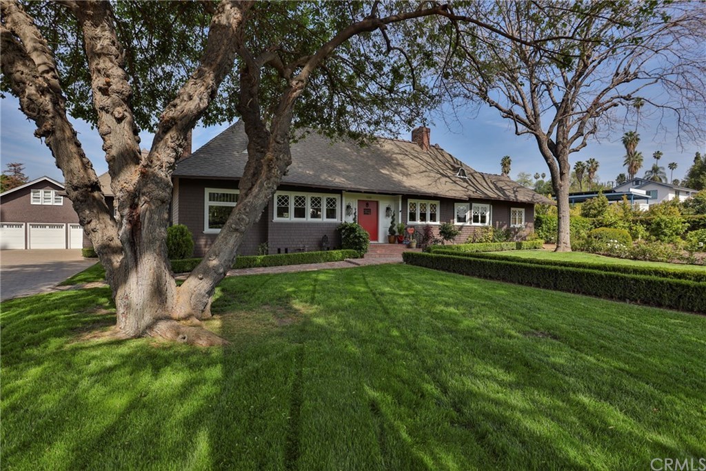1135 S Center St, Redlands, CA 92373 MLS EV21081840 Redfin