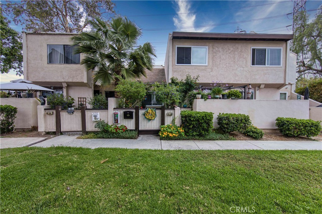 16710 Orange Ave Unit K57, Paramount, CA 90723 | MLS# PW23089876 | Redfin