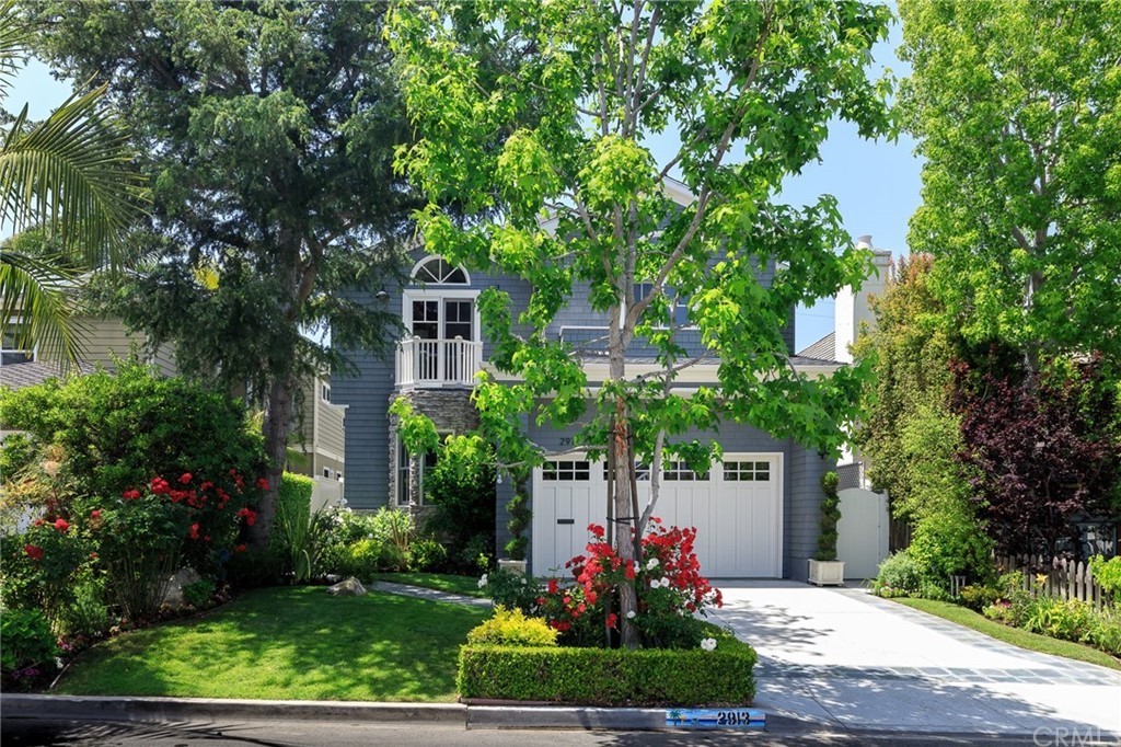 Manhattan Beach Home Is An Entertainer’s Dream: $3.8M