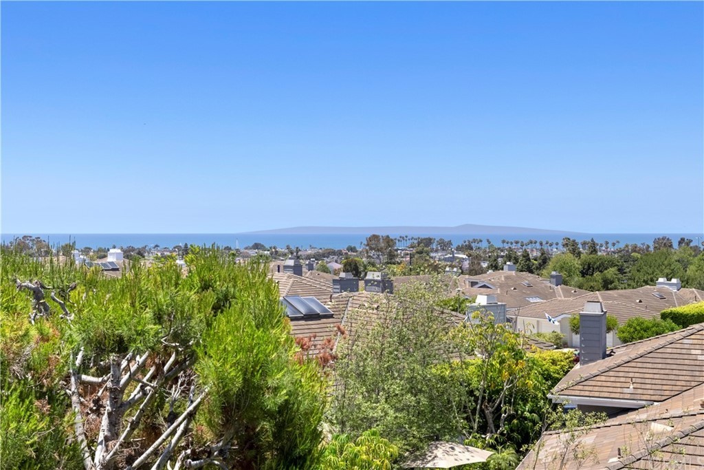 948 Gardenia Way, Corona del Mar, CA 92625 | MLS# NP21126884 | Redfin