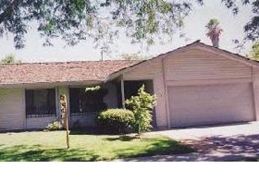 1024 Lees Ct