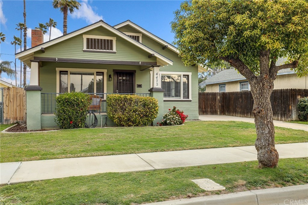 4475 Larchwood Pl, Riverside, CA 92506 | MLS# IV21054898 | Redfin