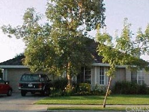 887 Donna Dr