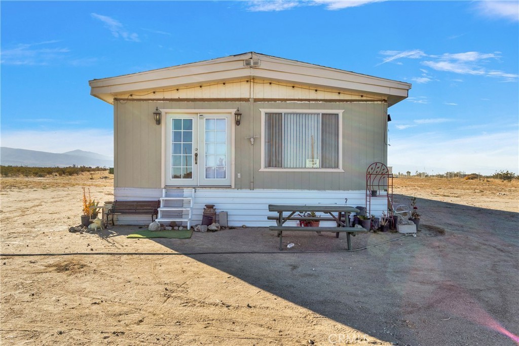 14425 Johnson Rd, Phelan, CA 92371 MLS TR23228917 Redfin