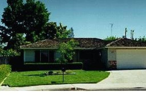 1509 Riechel Ave