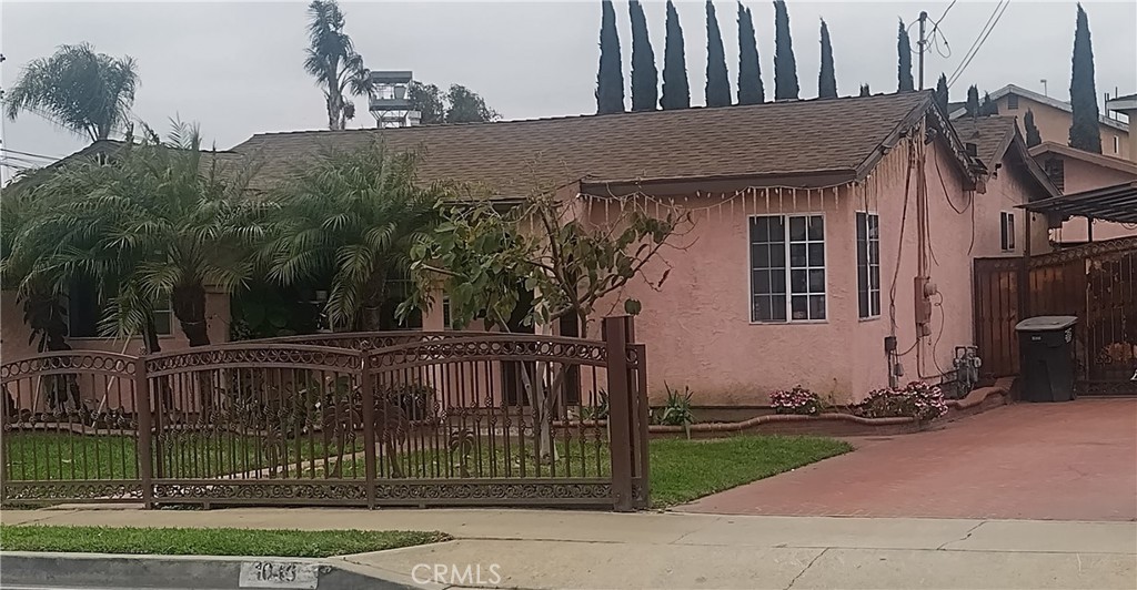 【匿名配送】HOUSES AND GARDENS IN CALIFORNIA 1046 W 168TH St, Gardena, CA 90247 | Redfin