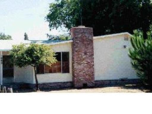 1082 Alexander Ave