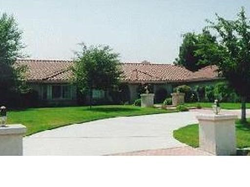 2670 Clydesdale Ave