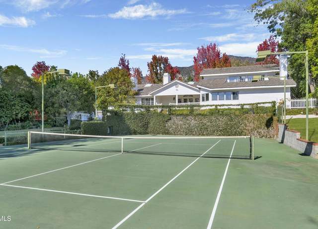 Property at 832 Valley Crest St, La Canada Flintridge, CA 91011, 5 beds, 5.5 baths