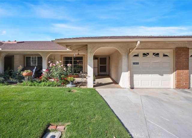 Property at 19309 Flowers Ct, Newhall, CA 91321, 2 beds, 2 baths