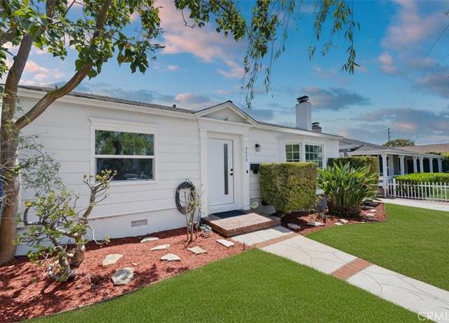 Property at 8460 Truxton Ave, Los Angeles, CA 90045, 3 beds, 3 baths