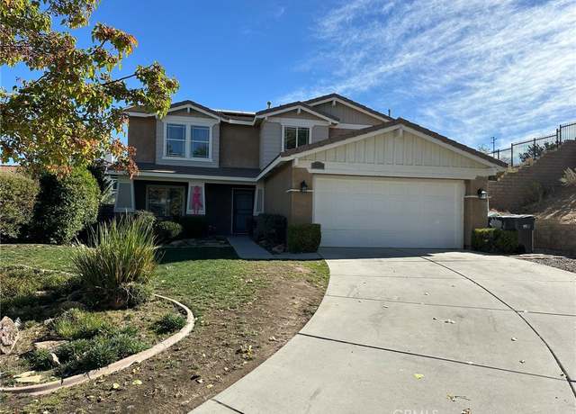 Property at 38600 Laurie Ln, Palmdale, CA 93551, 3 beds, 3 baths